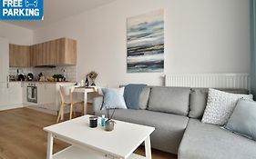 Espresso Apartment Near Chopin Airport